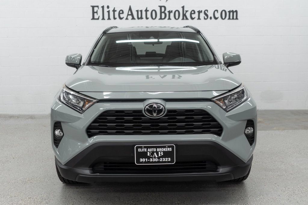 Used 2019 Toyota RAV4 XLE Premium AWD/4WD image 3