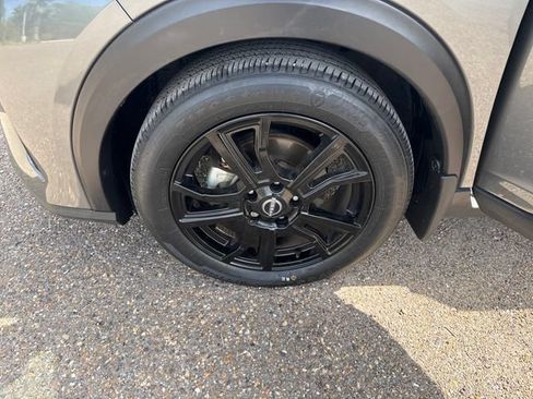 Used 2024 Nissan Kicks SR FWD image 11