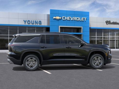 New 2026 Chevrolet Traverse LT w/ LPO, Floor Liner Package FWD image 5