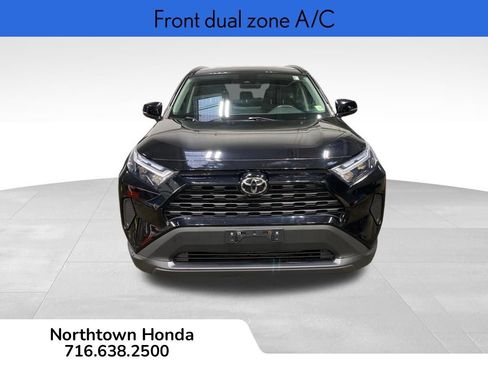 Used 2023 Toyota RAV4 XLE AWD/4WD image 3