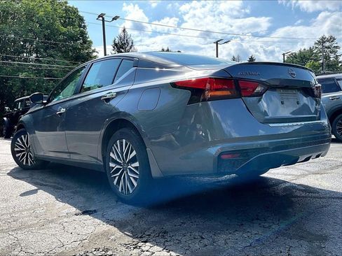Used 2023 Nissan Altima 2.5 SV AWD/4WD image 6