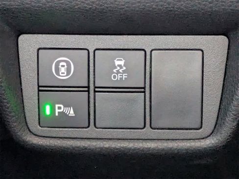 Used 2021 Honda Accord Touring image 32