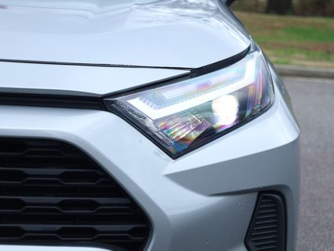 Used 2024 Toyota RAV4 LE image 17