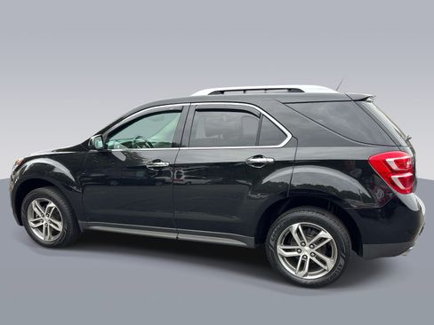 Used 2017 Chevrolet Equinox Premier w/ Enhanced Convenience Package AWD/4WD image 4