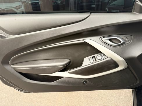 Used 2019 Chevrolet Camaro SS RWD image 15