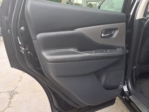 Used 2023 Nissan Murano SV w/ SV Midnight Edition Package AWD/4WD image 17