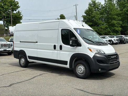 Used 2026 RAM ProMaster 2500 w/ Convenience Group FWD image 2