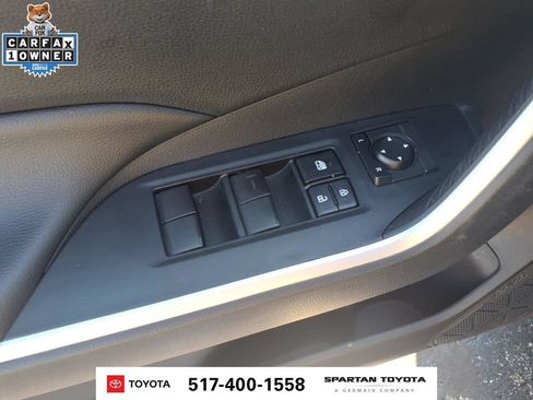 Used 2025 Toyota RAV4 LE AWD/4WD image 15