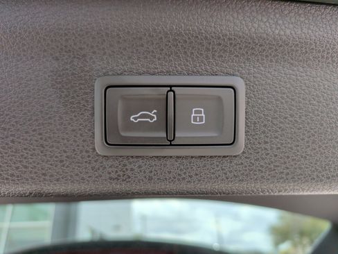 Certified 2023 Audi Q3 2.0T Premium Plus w/ Premium Plus Package image 42