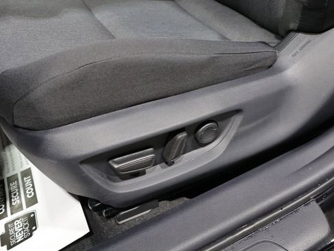 Used 2025 Toyota Camry LE w/ Convenience Package FWD image 13