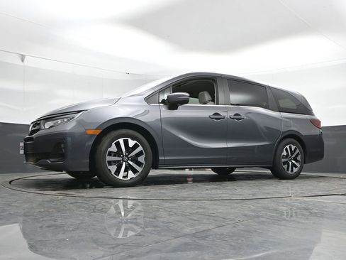 Used 2025 Honda Odyssey EX-L image 41