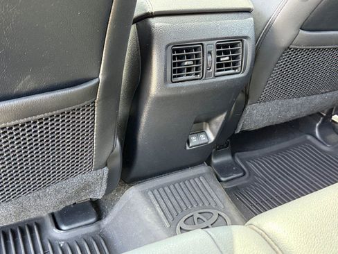 Used 2021 Toyota 4Runner SR5 Premium w/ Moonroof Package AWD/4WD image 13