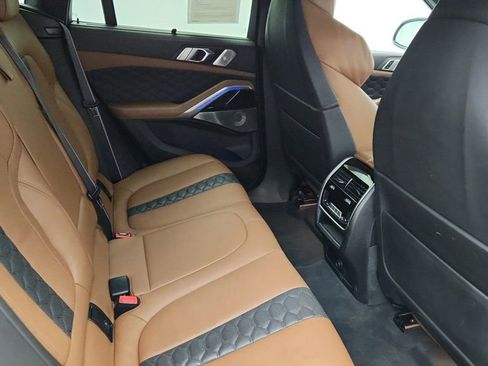 Used 2021 BMW X6 M image 25