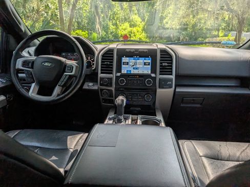Used 2018 Ford F150 Lariat AWD/4WD image 11