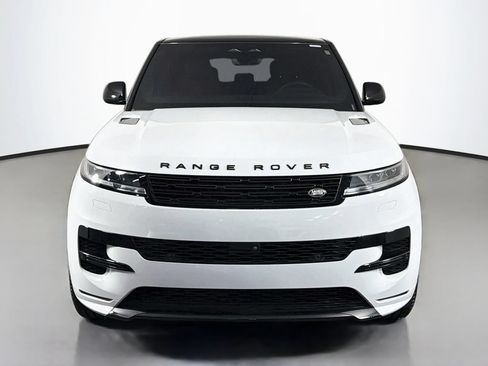 Used 2025 Land Rover Range Rover Sport Dynamic SE AWD/4WD image 2