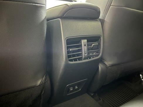 Certified 2022 Toyota Corolla Cross XLE image 18