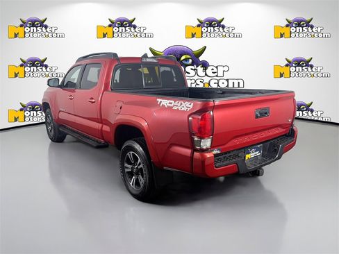Used 2016 Toyota Tacoma SR5 image 7