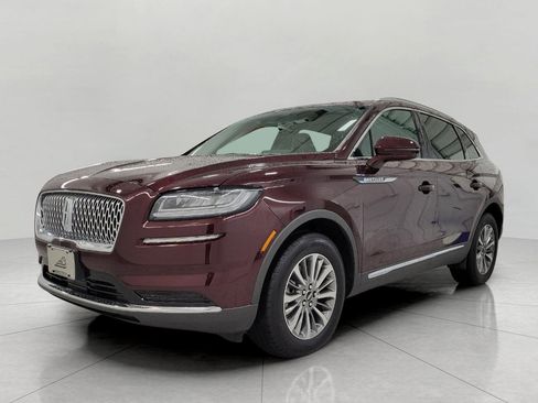 Used 2023 Lincoln Nautilus Reserve AWD/4WD image 12