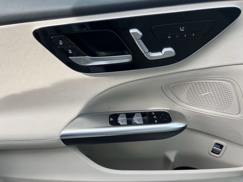 Used 2024 Mercedes-Benz C 300 4MATIC Sedan image 14