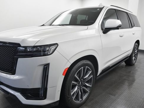 Used 2021 Cadillac Escalade Sport image 3