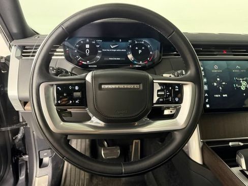 Used 2024 Land Rover Range Rover SE AWD/4WD image 17