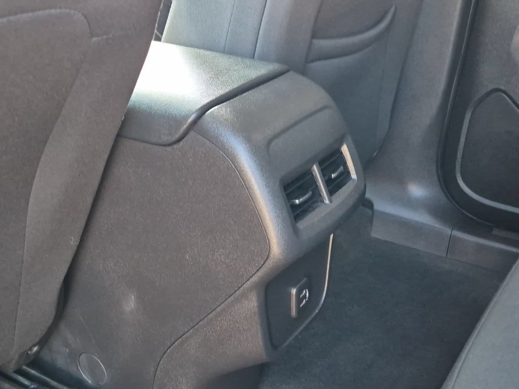 Used 2023 Chevrolet Equinox LT FWD image 21