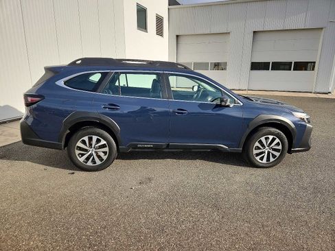 Used 2023 Subaru Outback image 7