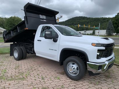 New 2025 Chevrolet Silverado 3500 W/T w/ WT Convenience Package