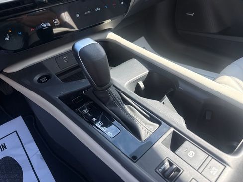 New 2026 Nissan Sentra SL w/ Floor Mat Package FWD image 24