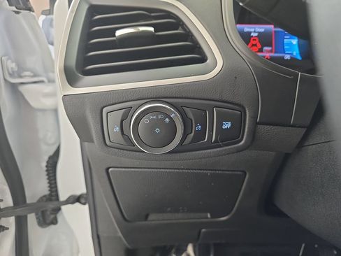 Used 2023 Ford Edge SE w/ Black Appearance Package AWD/4WD image 27