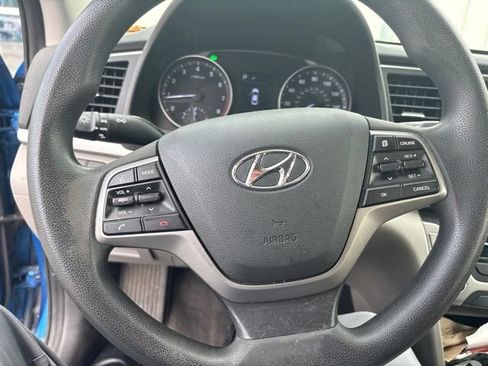 Used 2018 Hyundai Elantra SEL FWD image 14