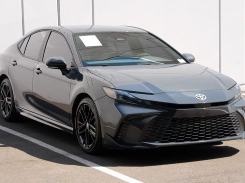 Used 2025 Toyota Camry SE FWD image 49