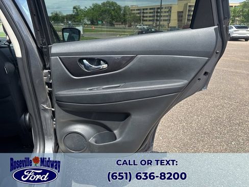 Used 2018 Nissan Rogue SV w/ Premium Package AWD/4WD image 35