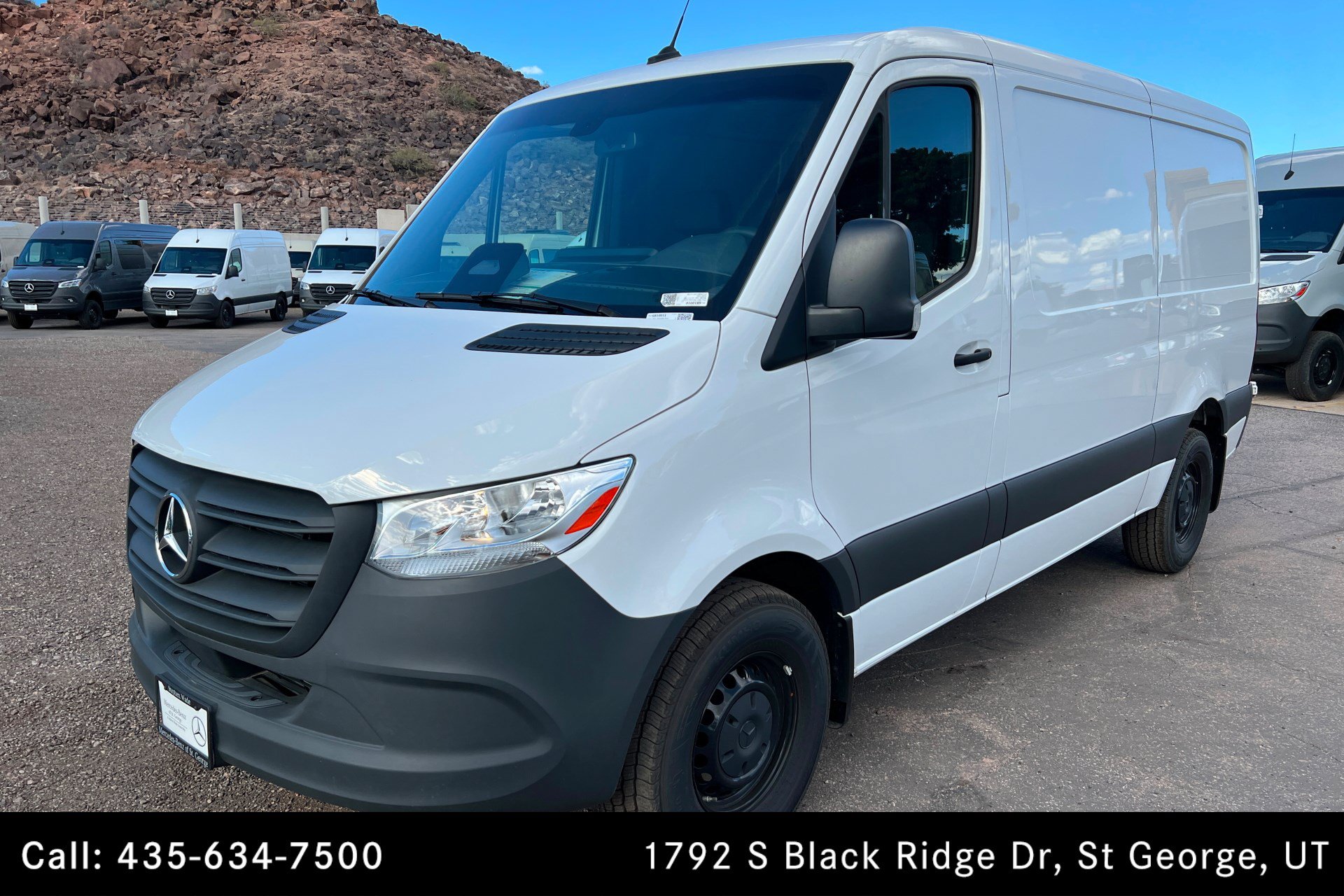Used 2025 Mercedes-Benz Sprinter 2500 image 1
