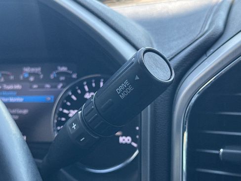 Used 2022 Ford F350 Platinum AWD/4WD image 21