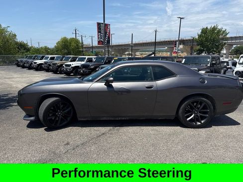 Used 2019 Dodge Challenger GT RWD image 5