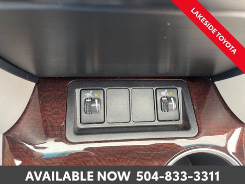 Used 2014 Toyota Camry XLE image 32