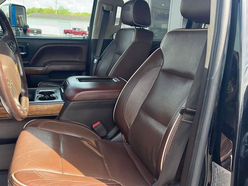 Used 2019 Chevrolet Silverado 3500 High Country w/ Duramax Plus Package AWD/4WD image 21
