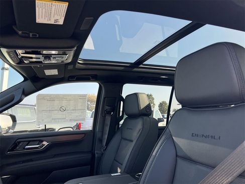 New 2026 GMC Yukon Denali w/ Sun & Power Step Package image 26