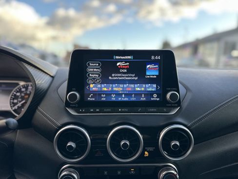 Used 2024 Nissan Sentra SV image 12