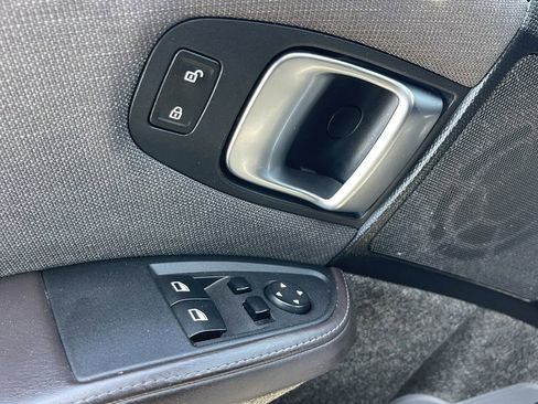 Used 2015 BMW i3 with Range Extender image 20