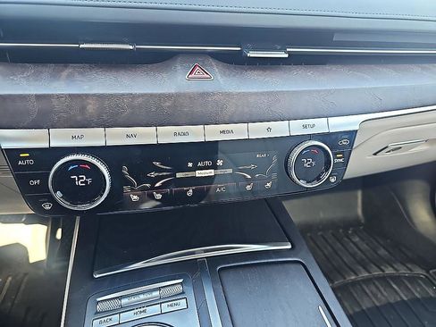 Used 2022 Genesis G80 2.5T w/ Prestige Package image 25