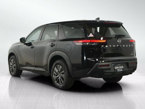 Used 2022 Nissan Pathfinder S AWD/4WD image 3