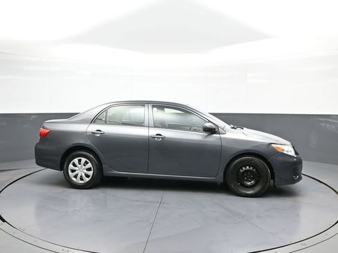 Used 2012 Toyota Corolla LE image 5