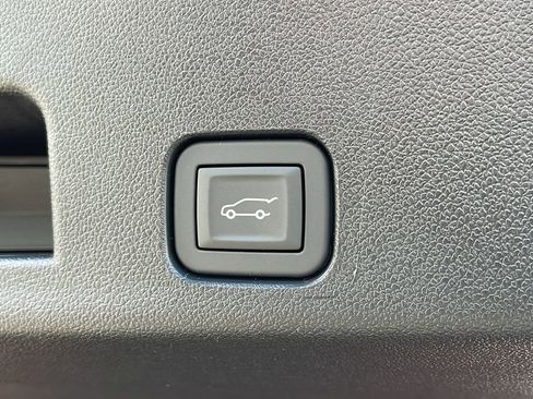 New 2026 GMC Acadia Denali w/ Super Cruise Package image 25