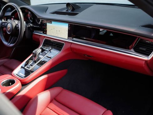 Used 2023 Porsche Panamera 4 Platinum Edition image 22