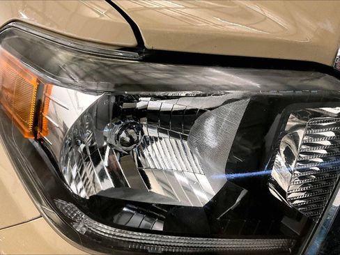 Used 2019 Toyota Tundra SR5 image 27