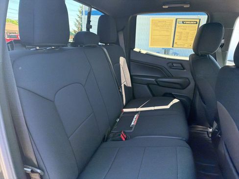 Used 2025 Chevrolet Colorado Trail Boss AWD/4WD image 25