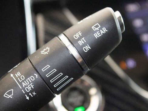 Certified 2024 Cadillac XT6 Premium Luxury image 34