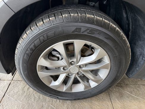 Used 2020 Hyundai Santa Fe SEL image 11